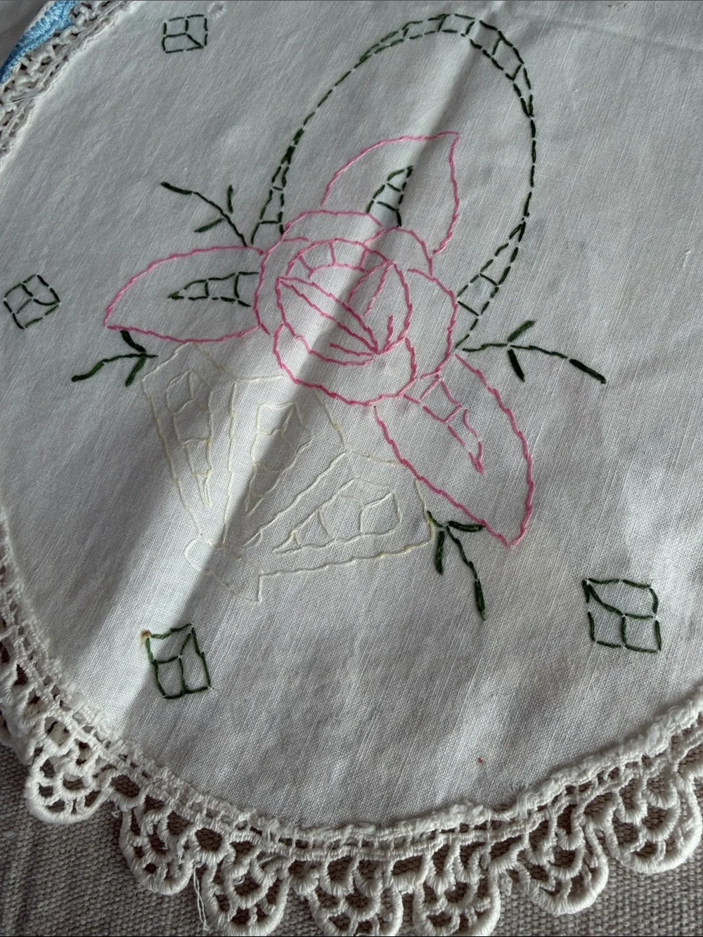 VTG Lot of 5 Floral Embroidered Doilies & Napkins - White, Cream, Pink, Blue